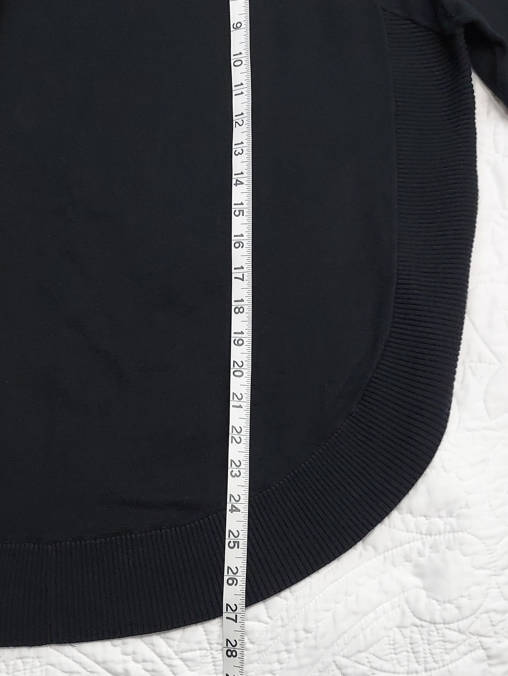 Express Oversized Black Boatneck Knit Top With Ribbed Hem All Around Size Medium - Picture 8 of 8